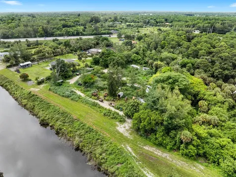 69 Armadillo Way West Palm Beach FL 33411