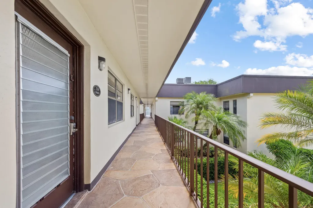 234 Capri E Delray Beach FL 33484