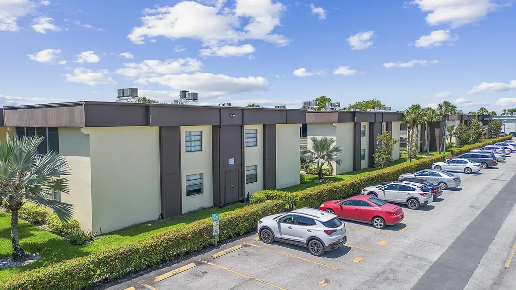 234 Capri E Delray Beach FL 33484