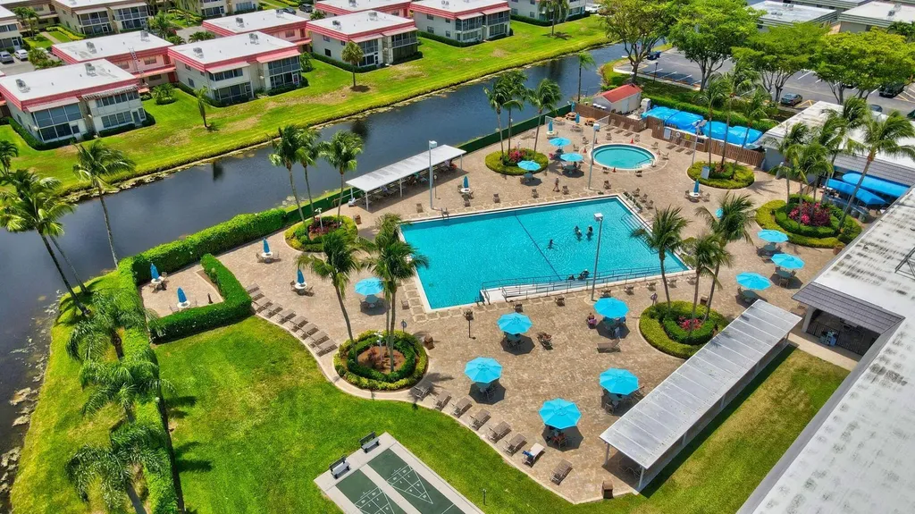 234 Capri E Delray Beach FL 33484