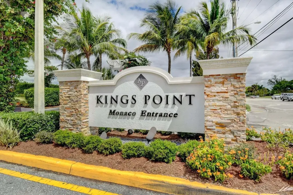 234 Capri E Delray Beach FL 33484