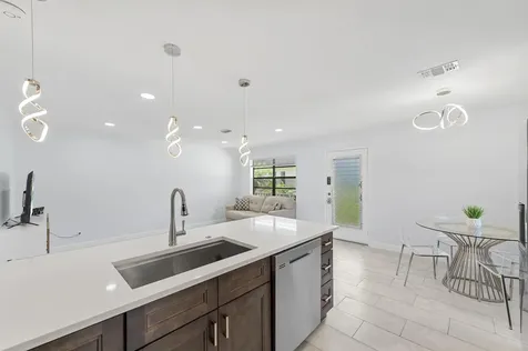 234 Capri E Delray Beach FL 33484