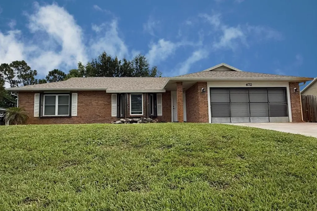672 SW Badger Terrace Port St Lucie FL 34953