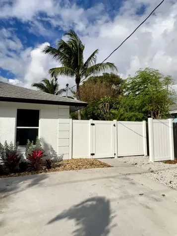 138 SW 5th Avenue Delray Beach FL 33444