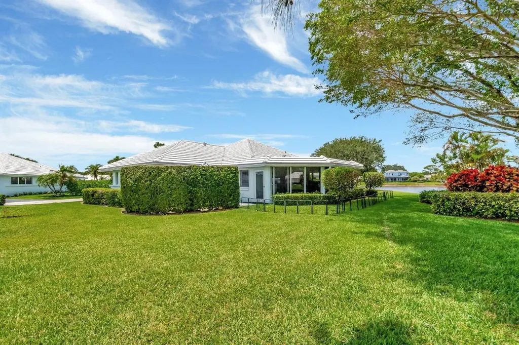 5 Slash Pine Drive Boynton Beach FL 33436