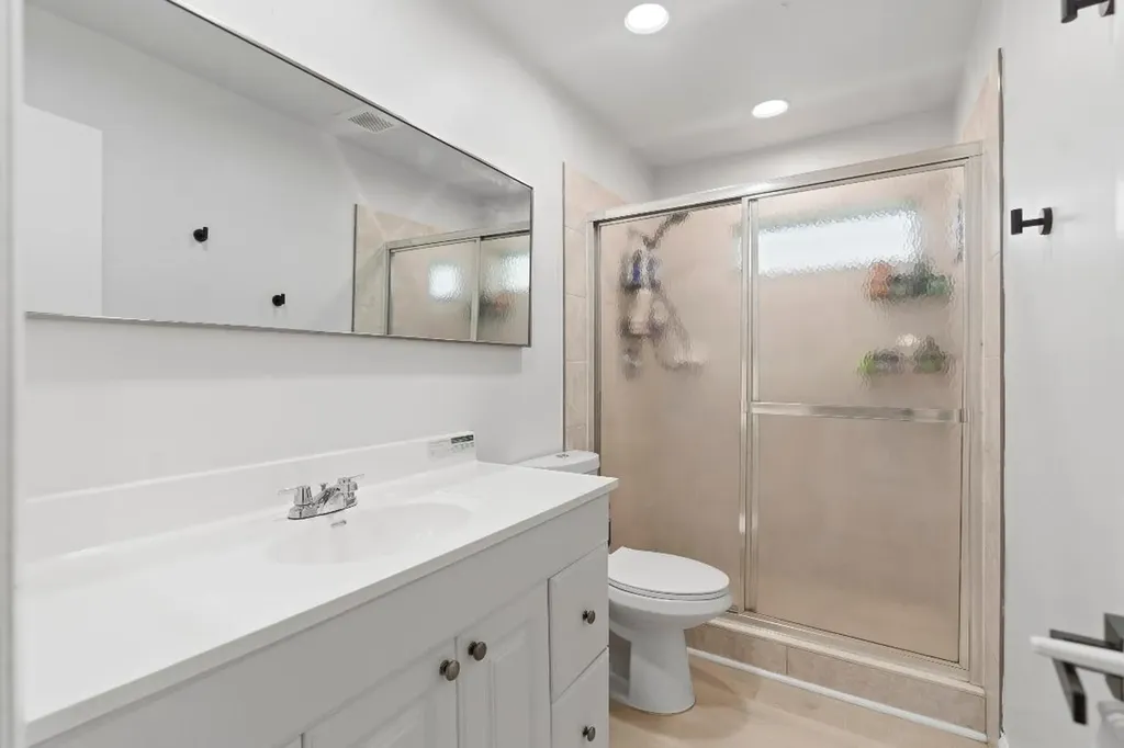 10650 NW 30th Place Sunrise FL 33322