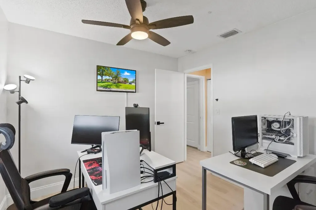 10650 NW 30th Place Sunrise FL 33322