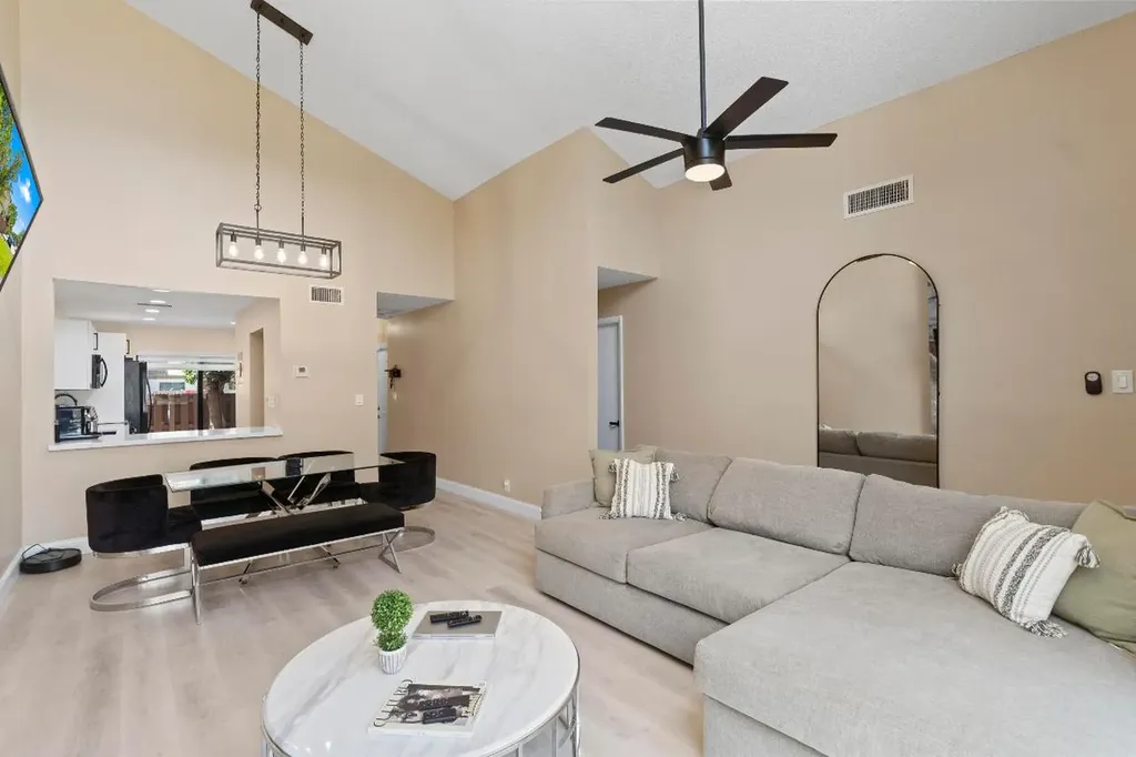 10650 NW 30th Place Sunrise FL 33322