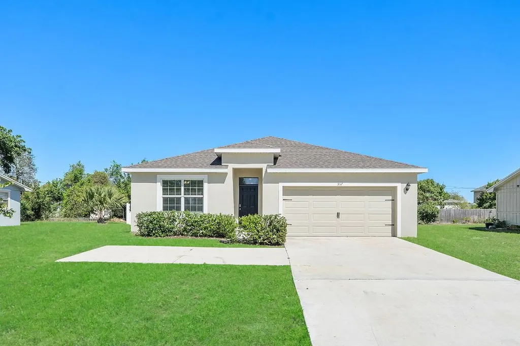 357 SE Oakridge Drive Port St Lucie FL 34984