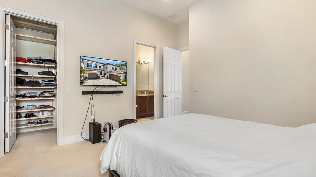 8520 Lewis River Road Delray Beach FL 33446