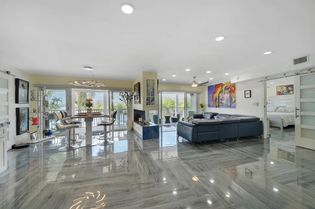 1537 E Hillsboro Boulevard Deerfield Beach FL 33441