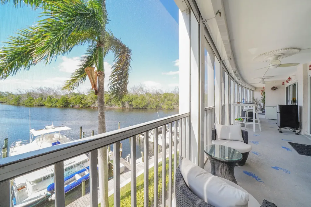 1537 E Hillsboro Boulevard Deerfield Beach FL 33441