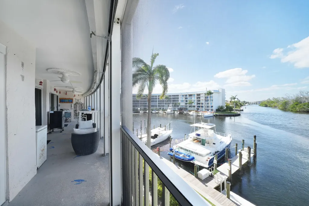 1537 E Hillsboro Boulevard Deerfield Beach FL 33441