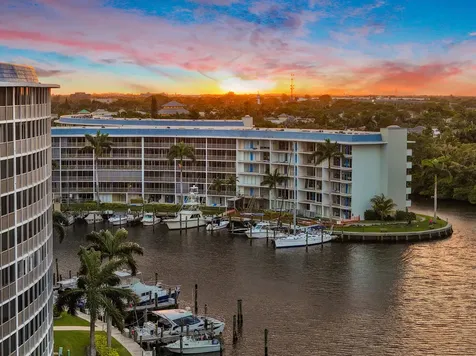 1537 E Hillsboro Boulevard Deerfield Beach FL 33441