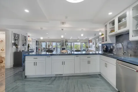 1537 E Hillsboro Boulevard Deerfield Beach FL 33441