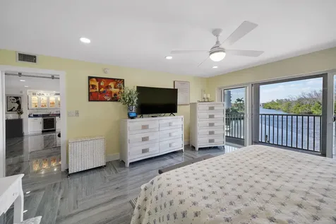 1537 E Hillsboro Boulevard Deerfield Beach FL 33441
