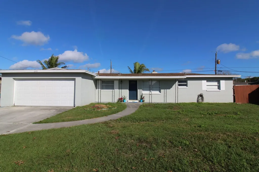 290 Eyre Avenue Merritt Island FL 32953
