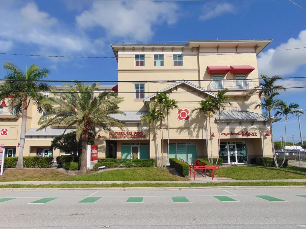 2512 N Federal Highway Delray Beach FL 33483