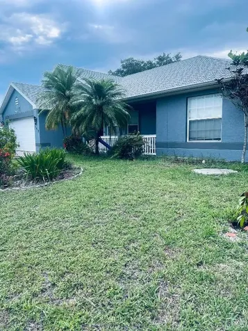 592 NW Turton Terrace Port St Lucie FL 34983
