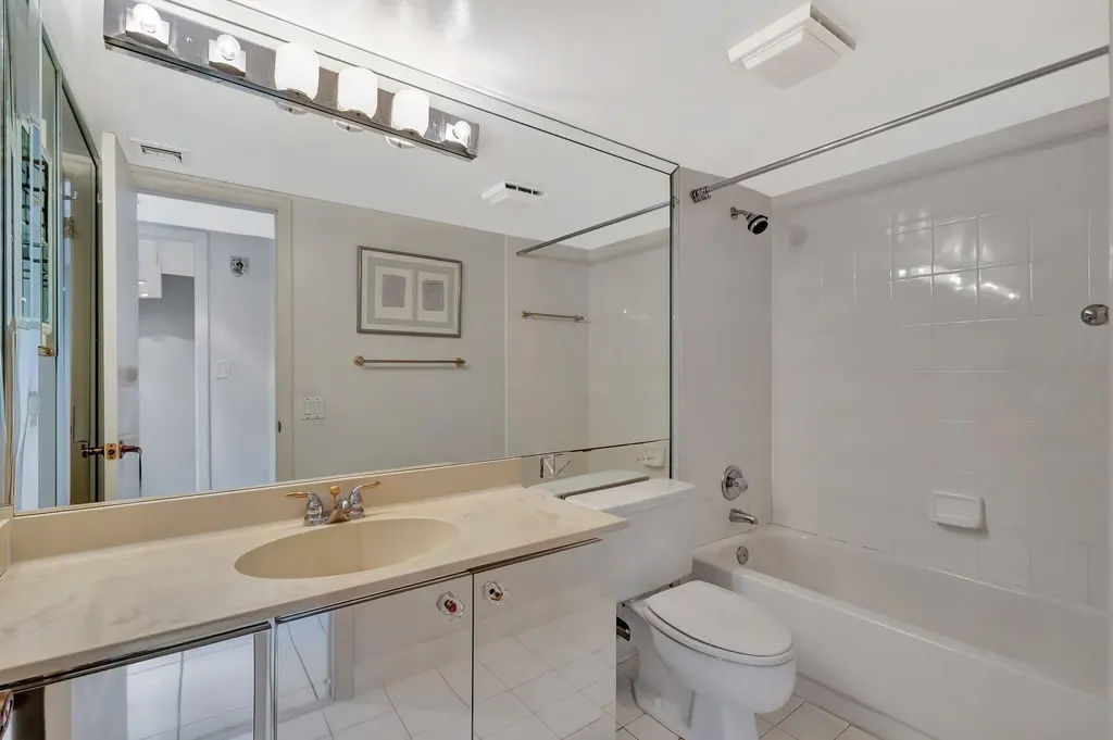 1010 S Ocean Boulevard Pompano Beach FL 33062