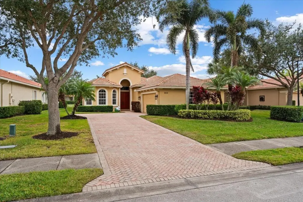 9112 Champions Way Port St Lucie FL 34986