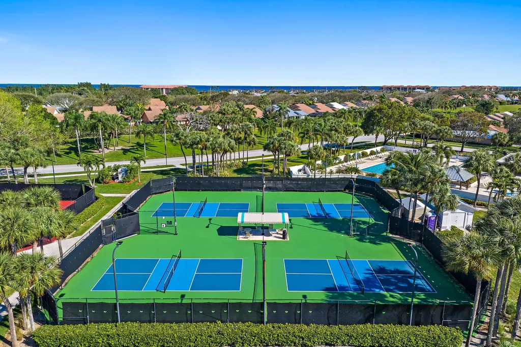 150 Beach Summit Court Jupiter FL 33477