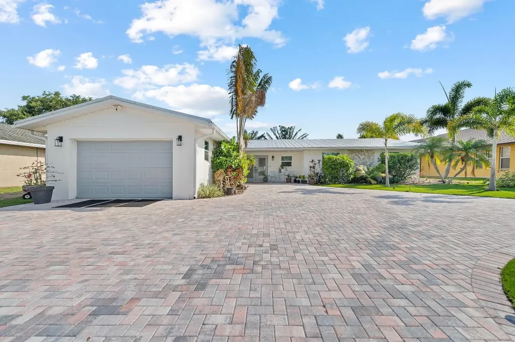 726 SE Seahouse Drive Port St Lucie FL 34983