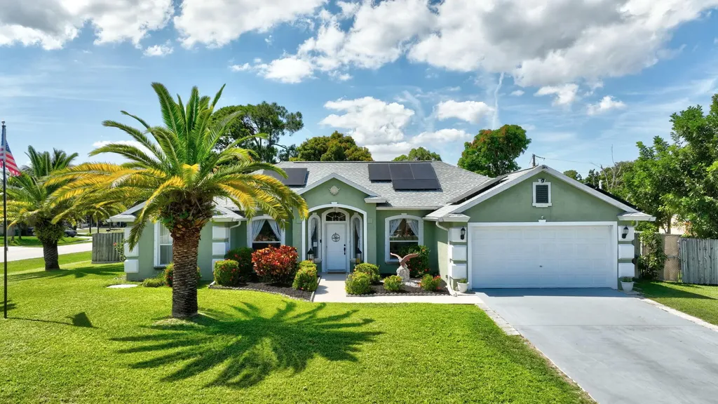 401 SE Ron Rico Terrace Port St Lucie FL 34983