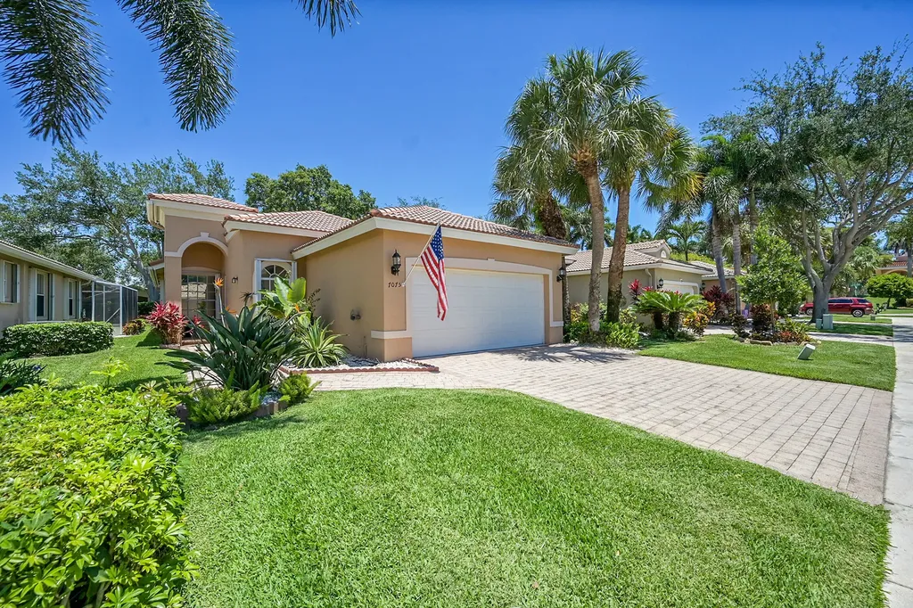 7075 Via Genova Delray Beach FL 33446