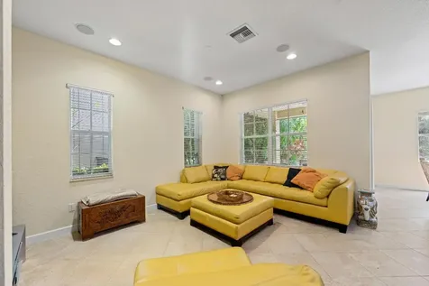1043 Vintner Boulevard Palm Beach Gardens FL 33410