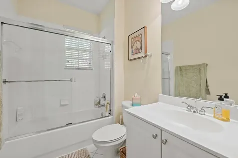 1043 Vintner Boulevard Palm Beach Gardens FL 33410