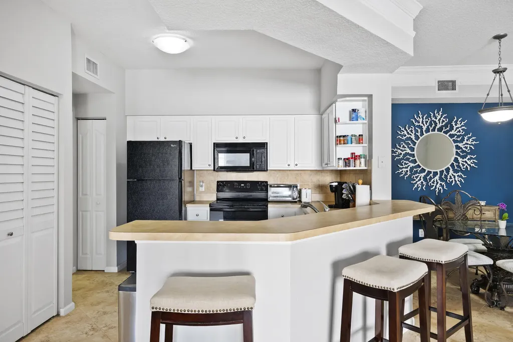 3303 Myrtlewood Circle E Palm Beach Gardens FL 33418