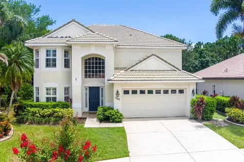 566 SW Saint Martins Cove Port St Lucie FL 34986