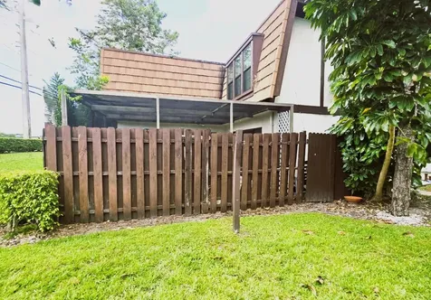 102 Weybridge Circle Royal Palm Beach FL 33411