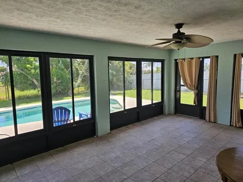 389 SE Whitmore Drive Port St Lucie FL 34984