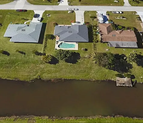 389 SE Whitmore Drive Port St Lucie FL 34984