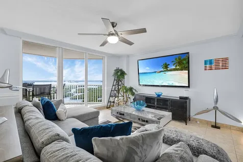5049 N Highway A1a Hutchinson Island FL 34949
