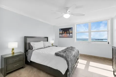 5049 N Highway A1a Hutchinson Island FL 34949