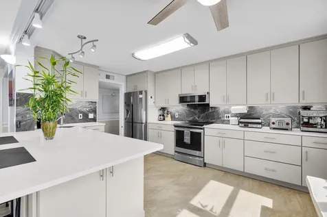 5049 N Highway A1a Hutchinson Island FL 34949