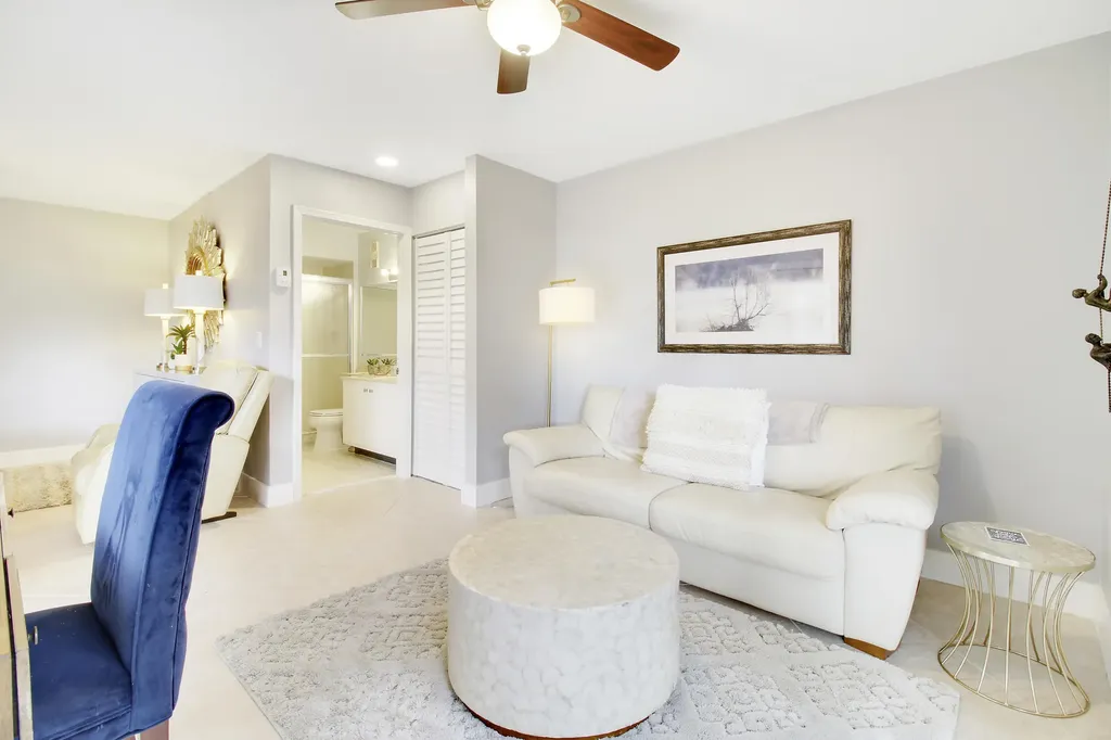 377 Prestwick Lane Palm Beach Gardens FL 33418