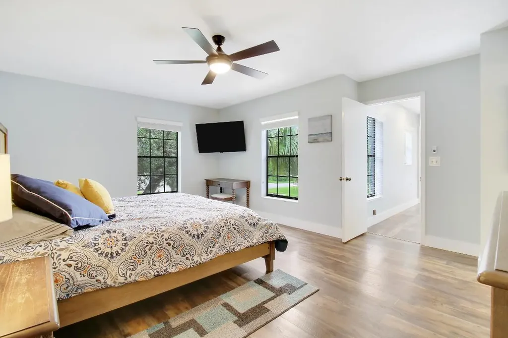 377 Prestwick Lane Palm Beach Gardens FL 33418