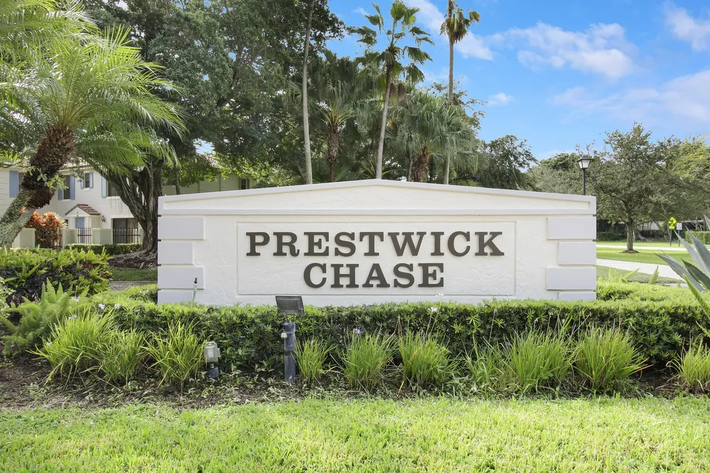 377 Prestwick Lane Palm Beach Gardens FL 33418