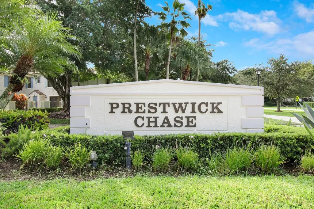 377 Prestwick Lane Palm Beach Gardens FL 33418