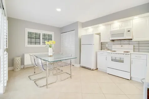 377 Prestwick Lane Palm Beach Gardens FL 33418