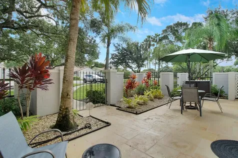 377 Prestwick Lane Palm Beach Gardens FL 33418