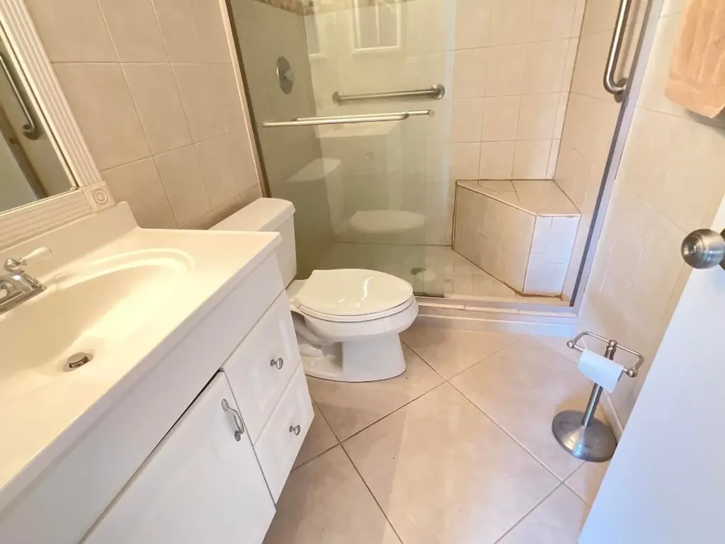 21 Abbey Lane Delray Beach FL 33446