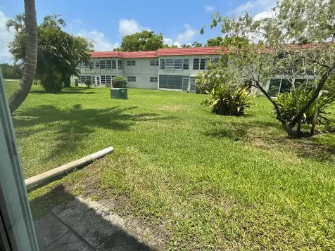 21 Abbey Lane Delray Beach FL 33446