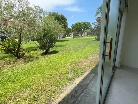 21 Abbey Lane Delray Beach FL 33446