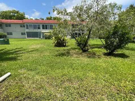 21 Abbey Lane Delray Beach FL 33446