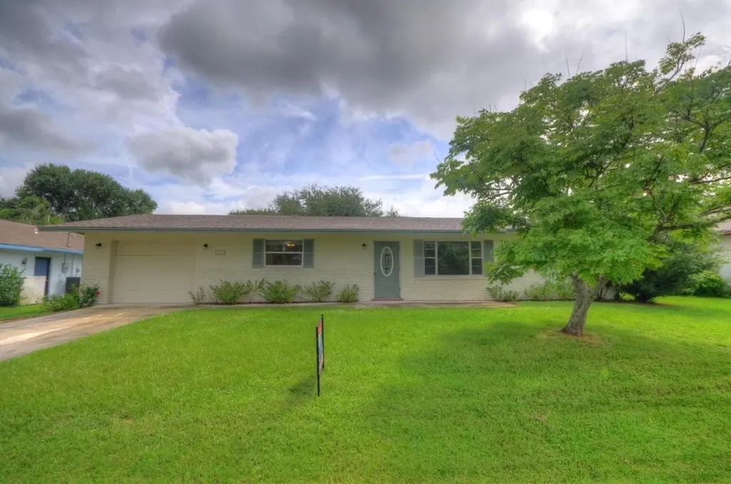 1155 SE Sabina Lane Port St Lucie FL 34983